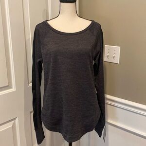 C9 Champion fleece top with thumb holes size small.